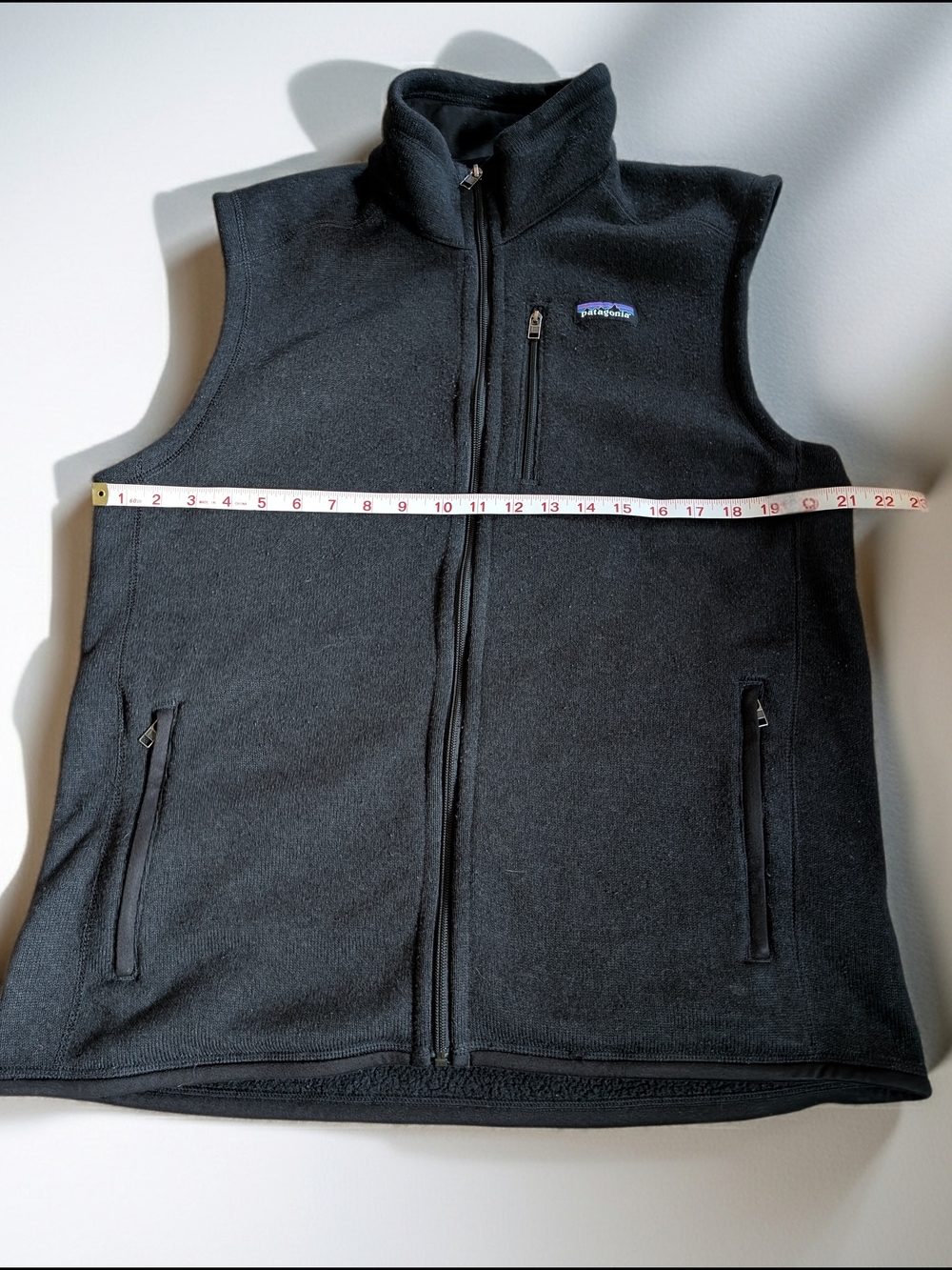 Patagonia Synchilla Fleece Vest – Men's Large – Black Full-Zip - Picture 4 of 6